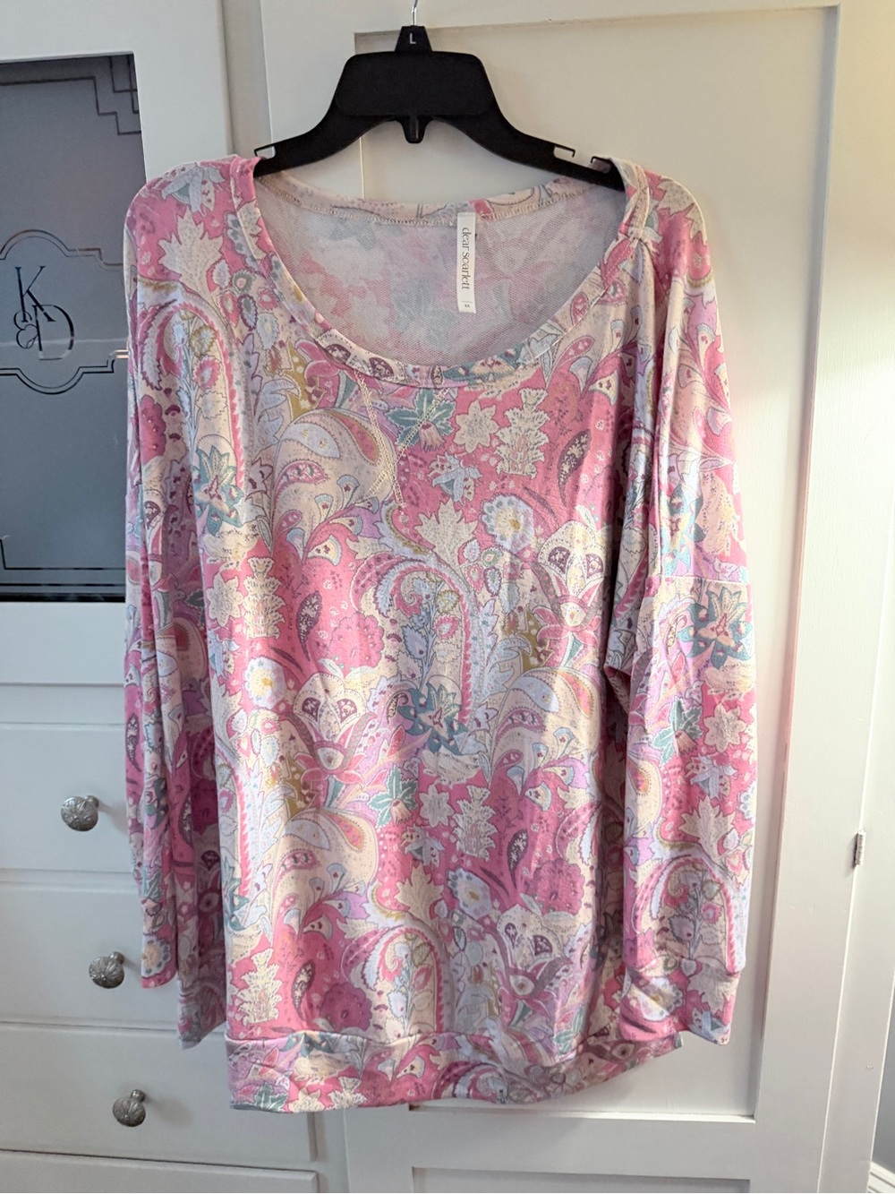 Dear Scarlett Paisley Print Scoop-Neck Long Sleeve Top - Pink - Picture 3 of 9